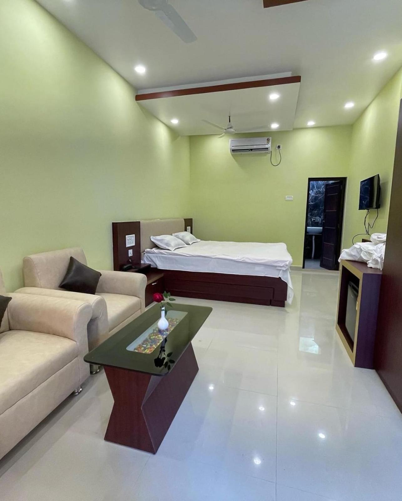Golden View Resort And Restaurant Tajpur Luaran gambar