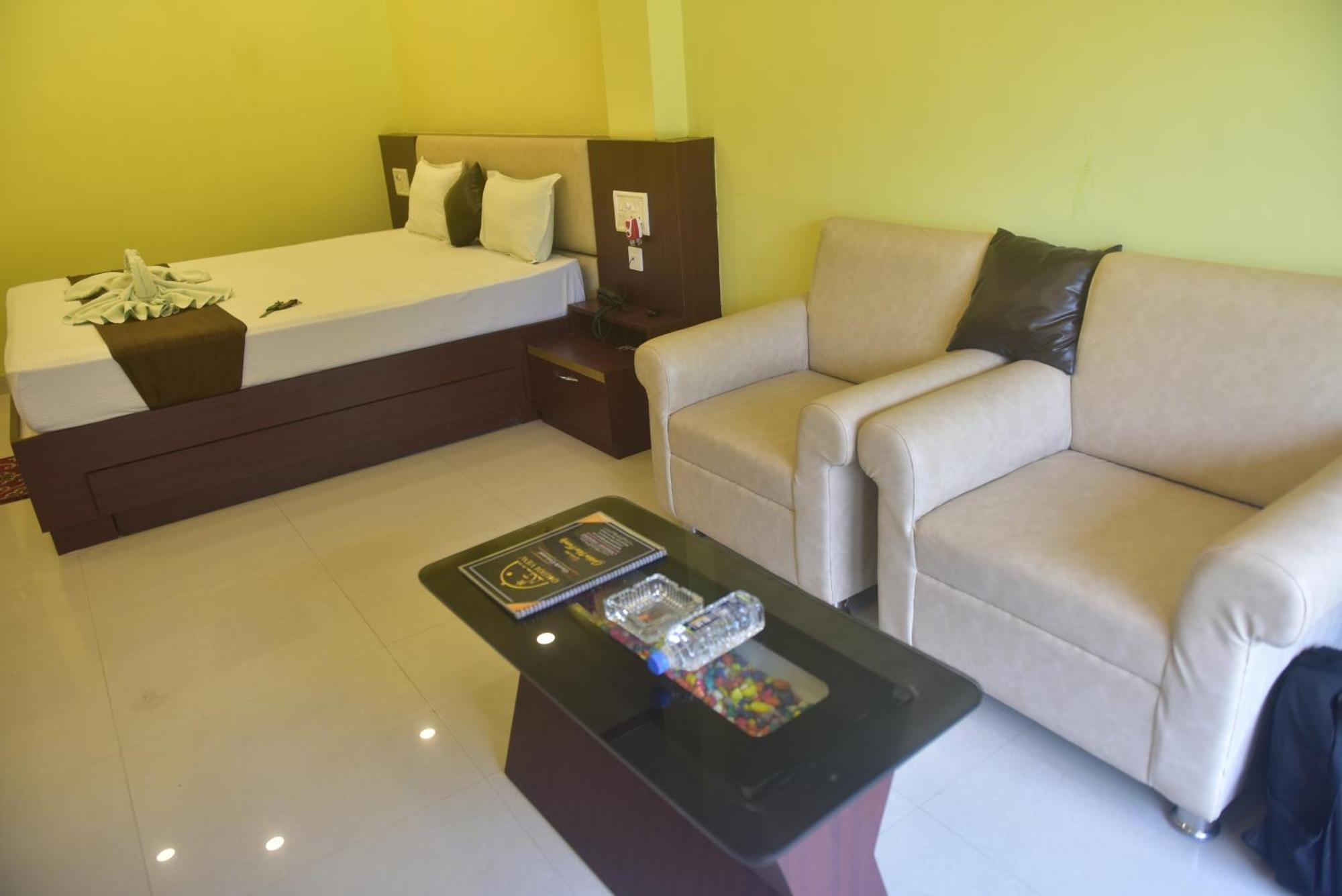 Golden View Resort And Restaurant Tajpur Luaran gambar